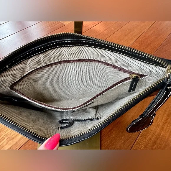 Dooney & Bourke Vintage Black Croc-Embossed Leather Small Clutch Shoulder Bag - Picture 8 of 11